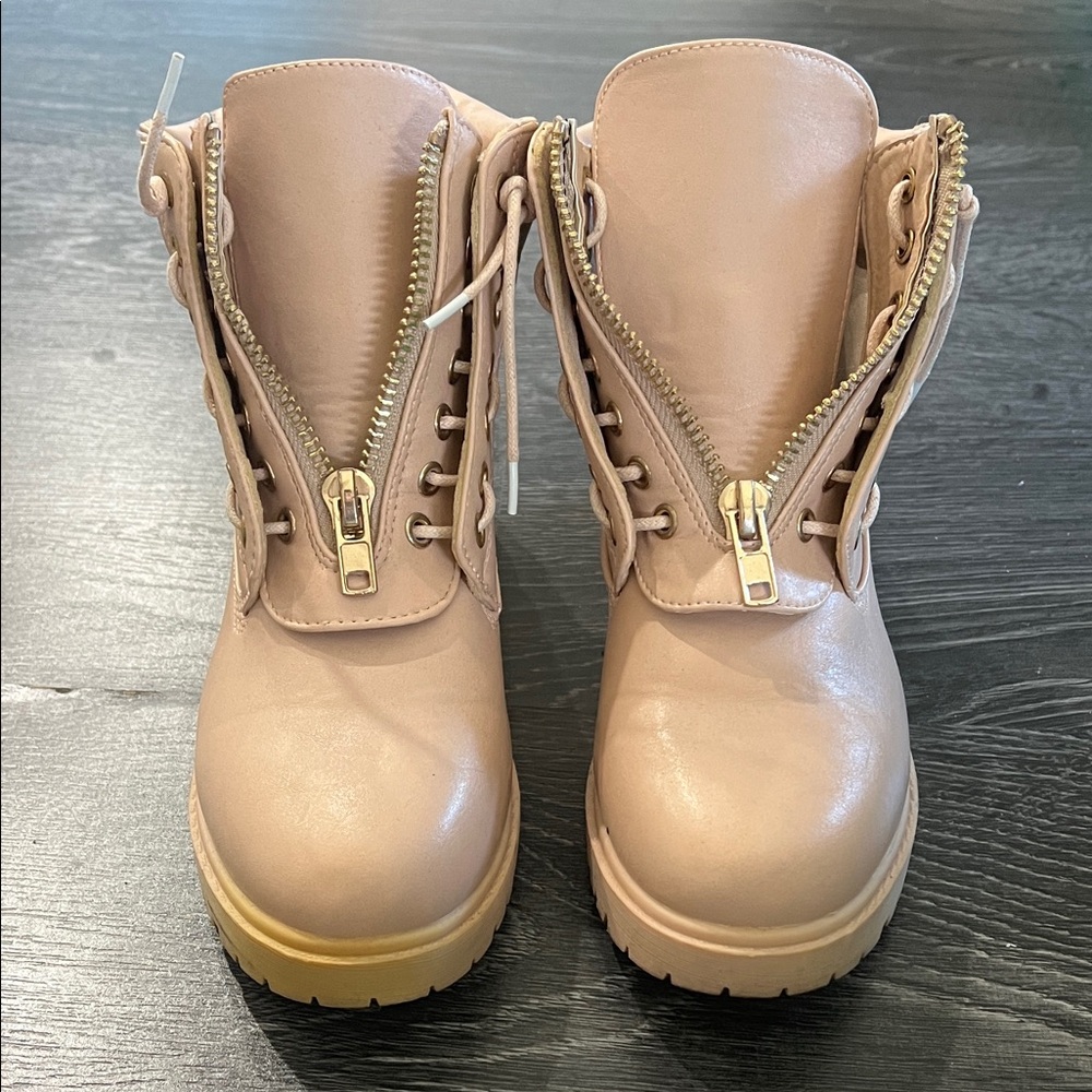 Women's blush/tan Combat Boots with Zipper
